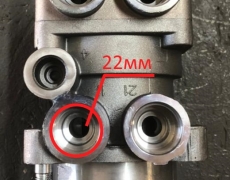 Главный тормозной кран SHAANXI F3000/X3000 (4 отв) SORL 35140240060/DZ9100360080