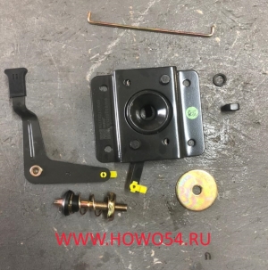 Замок капота облицовки радиатора левый HOWO 08565 WG1642110027