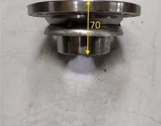 Фланец среднего моста 165mm/ 70mm/ (8шл)/ 8 отв 199012320110